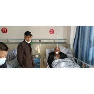2021.11.2中醫(yī)院住院老爺子請公司護工郭明光康復(fù)護理