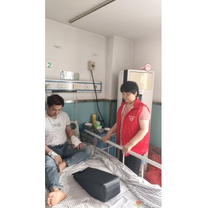 麻城康樂興家政：專業(yè)護(hù)工，守護(hù)健康，讓愛無微不至